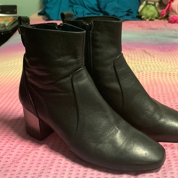 L’intervalle black leather boots in good used condition. - Picture 1 of 7